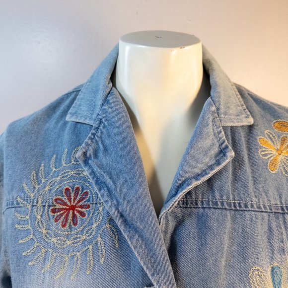 Clio Womens Size 12 Denim Jacket Vintage Floral Embroidered Light Wash Retro - Picture 6 of 9